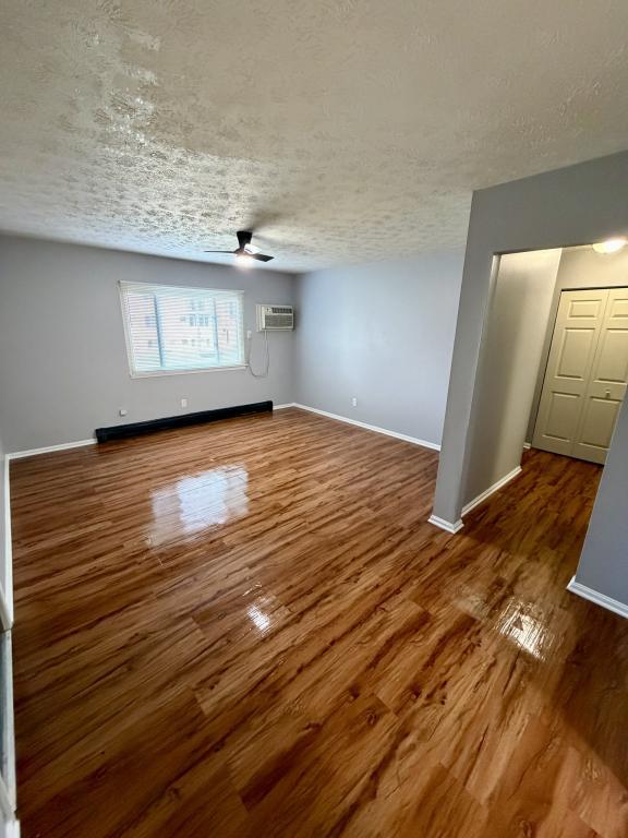 Photo - 841 Moyer Ave