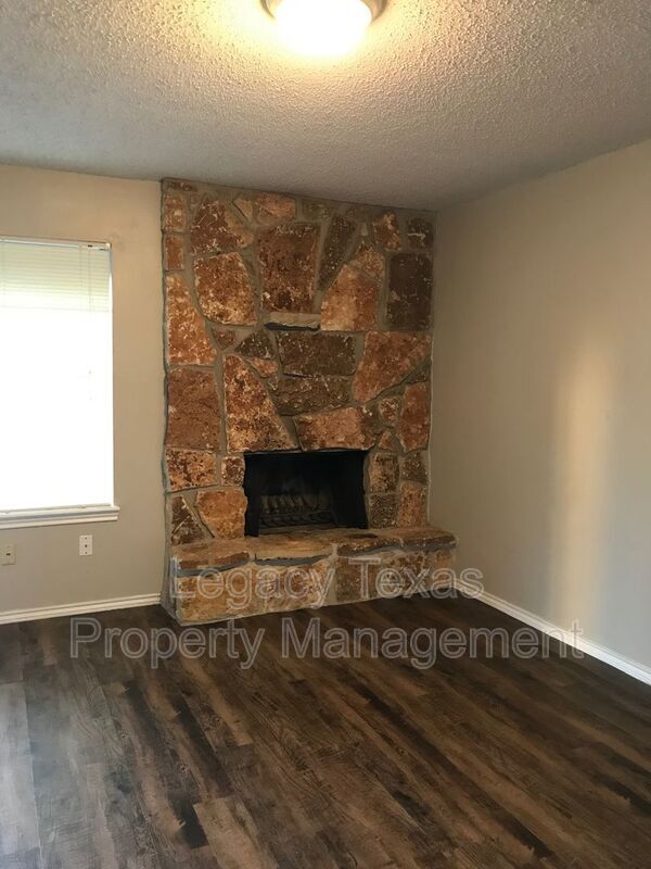 Photo - 1604 Sun Valley Dr