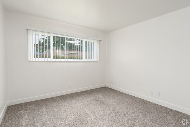 2BR, 2BA - 1150SF