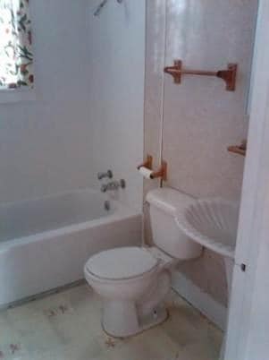 Photo - 562 Wilson St