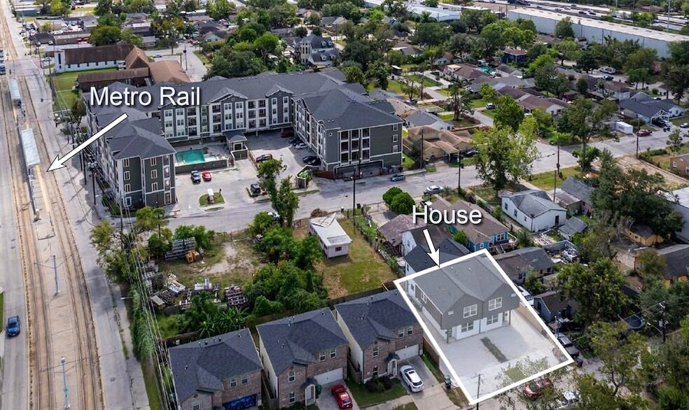 Photo - 203 Danna Ln Unidad A