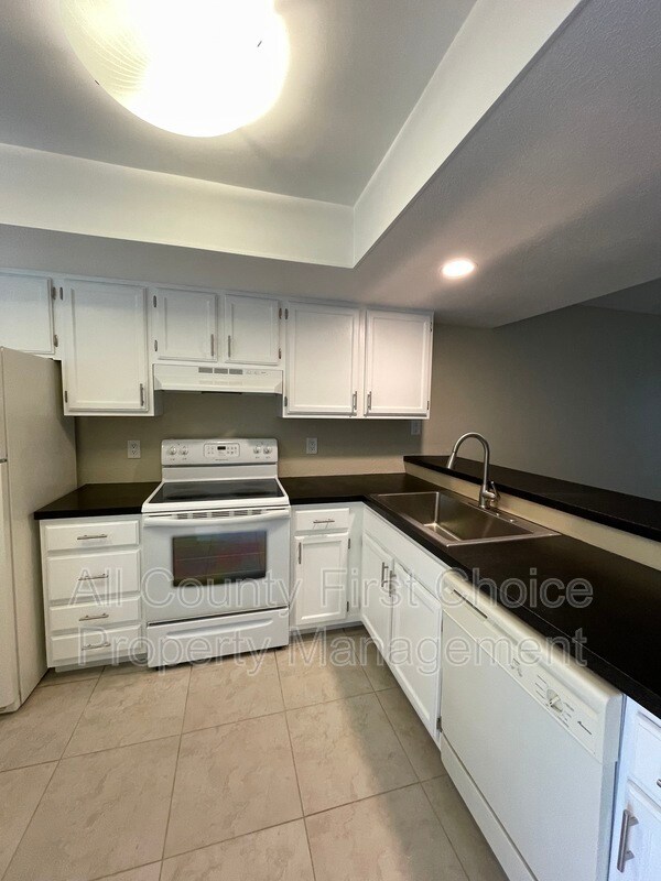 Photo - 7360 Ulmerton Rd