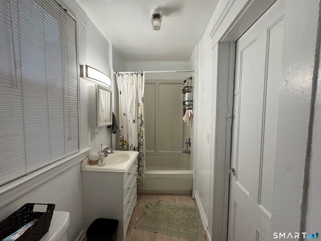 Photo - 49 Edwards St Unit 1A