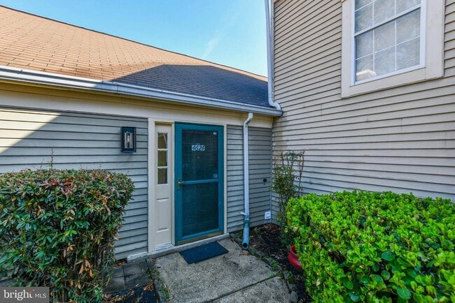 Building Photo - 4624 Governor Kent Ct