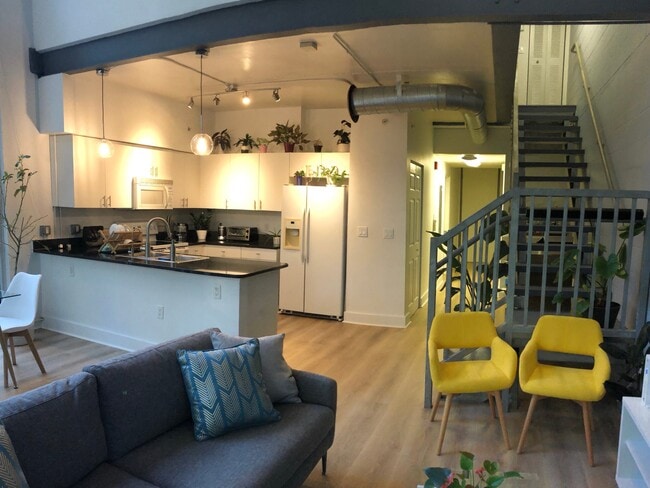 Photo - 2515 SW 35th Pl Unit 110