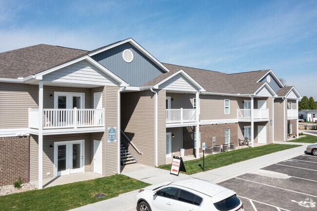 River Pointe Apartments - River Pointe Apartments