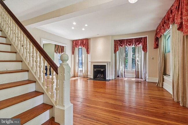 Building Photo - 1420 Pennsylvania Ave Rental