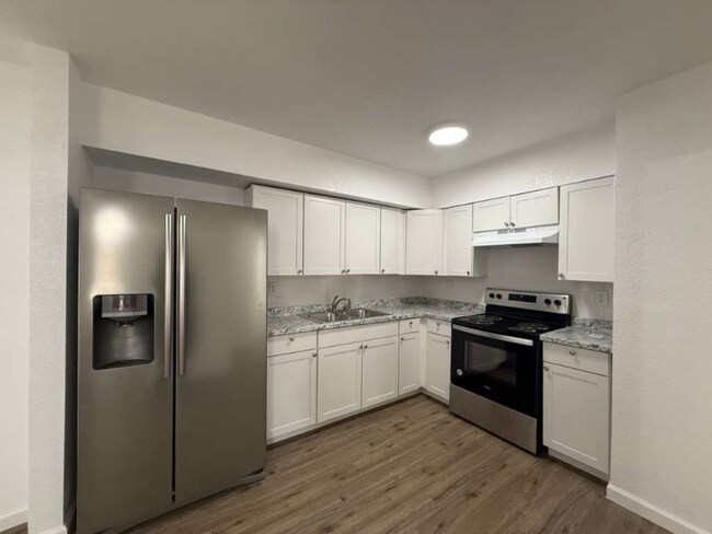 Photo - 6718 Pear Tree