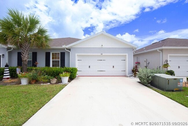 Photo - 818 Persimmon Pl