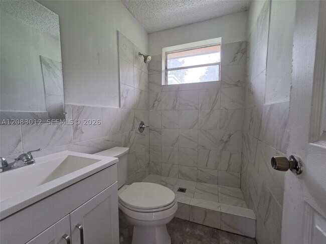 Photo - 4730 NW 23rd Ct Unit B