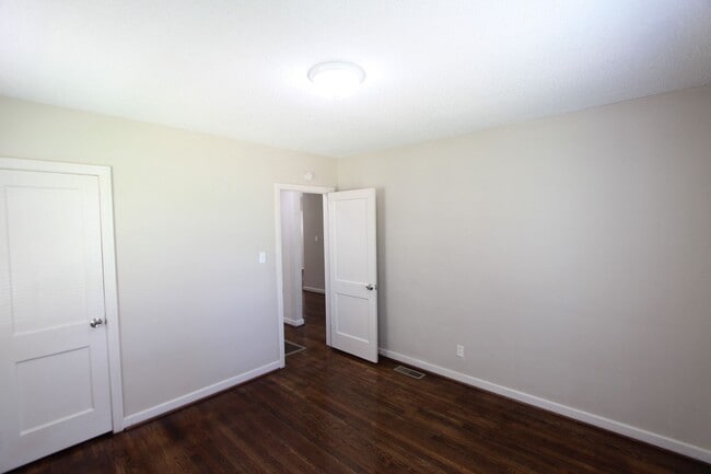 3 BR 1BA - Cute and Classic Charmer!! - 3 BR 1BA - Cute and Classic Charmer!! House