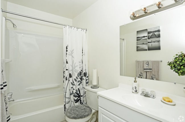 Peachtree Apartments