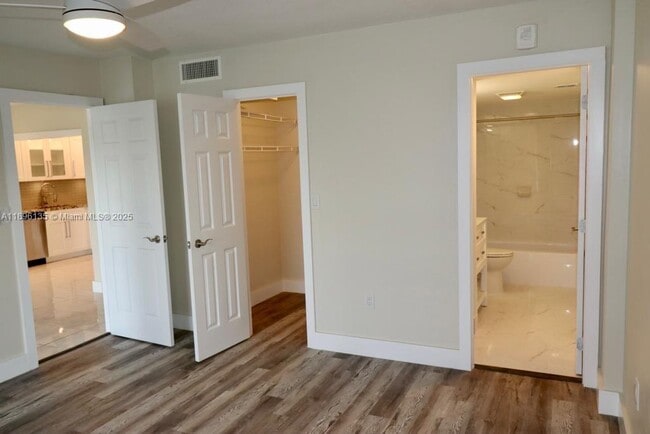 Photo - 4164 Inverrary Dr Unit 408