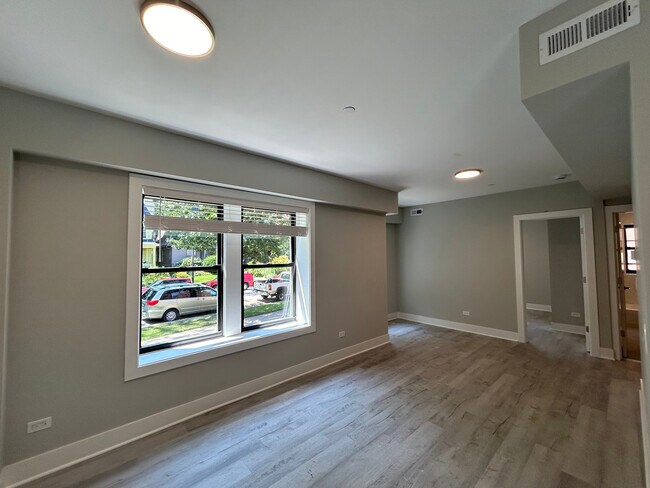 Photo - 1131 Oak Ave