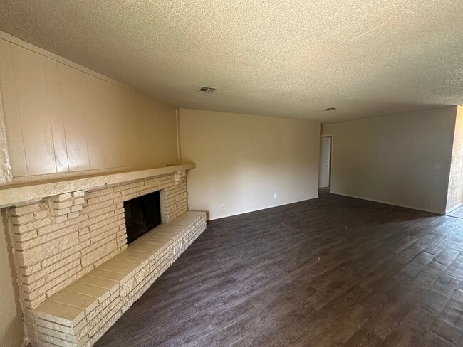 Photo - Coming soon 3 Bedroom in Broken Arrow!