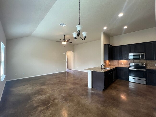 Photo - Luxury 3/2 duplex in NBTX