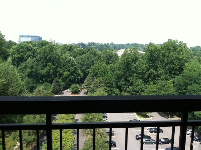 Building Photo - 2230 George C Marshall Dr Unit 1121 Rental