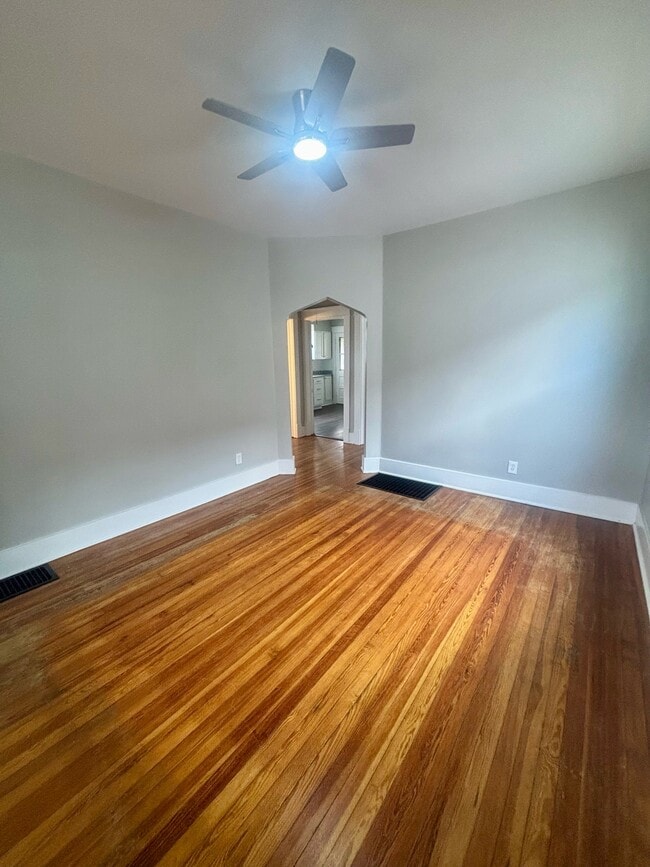 Photo - 1310 Earl Ave