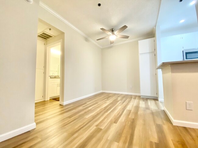 Photo - 1325 N Sierra Bonita Ave Unit 112