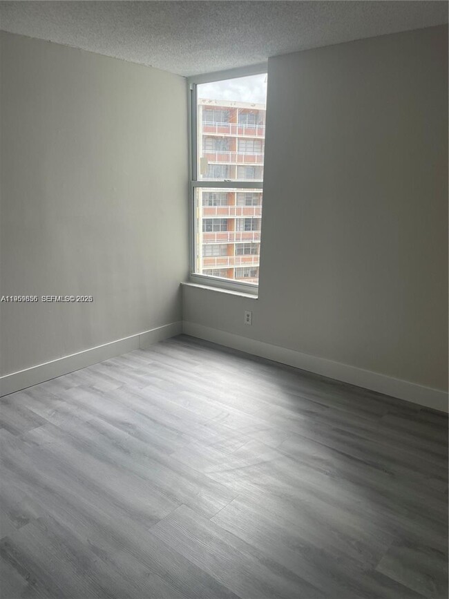 Photo - 2075 NE 164th St Unit 805