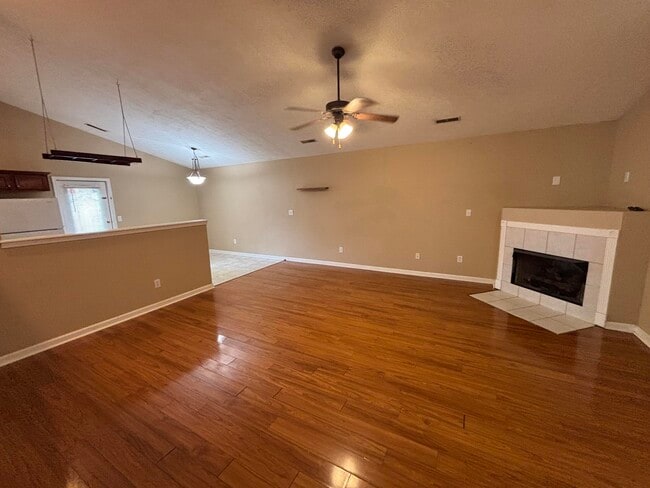 Photo - 2601 Buck Ln