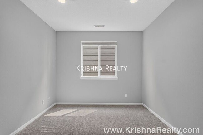 Photo - 16957 NW Viola St