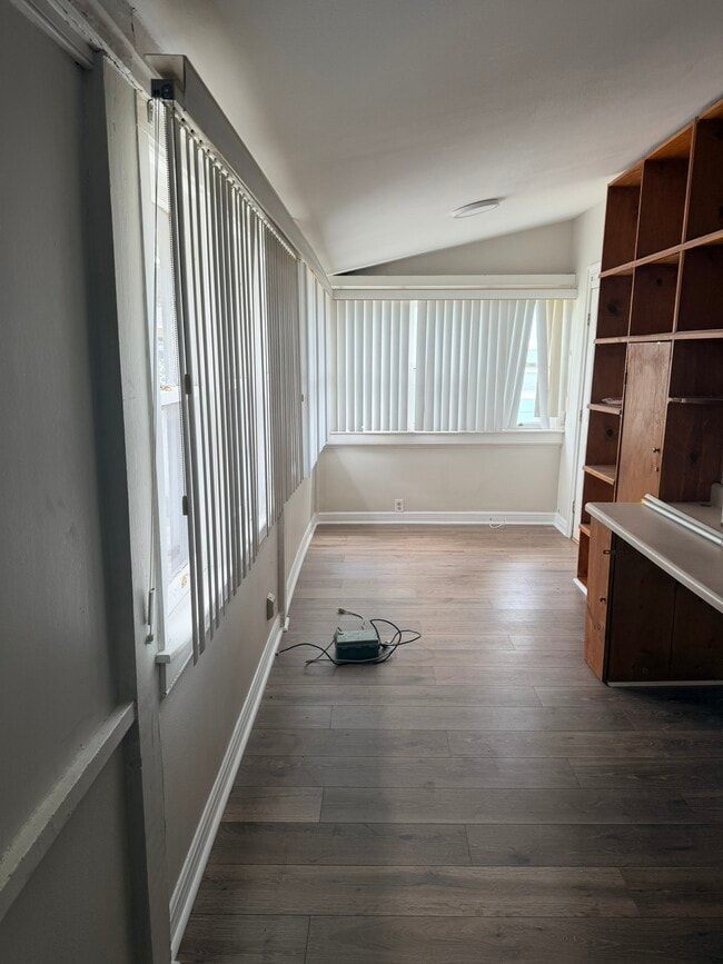 Photo - 2143 5th Ave N