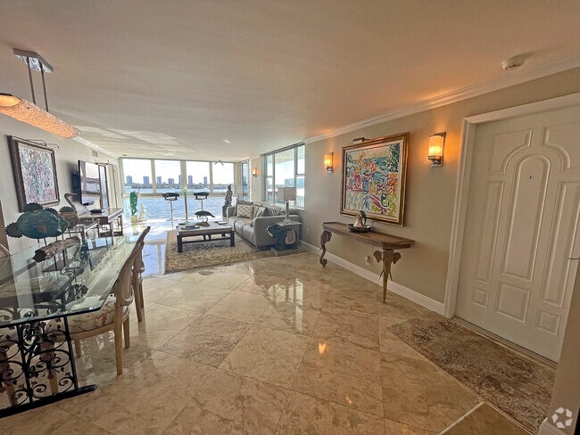 Building Photo - 301 Lake Shore Dr Unit 807 Rental