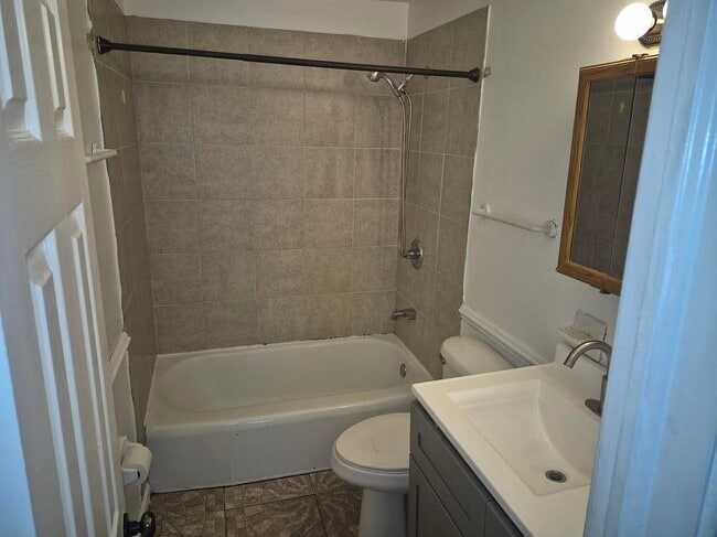 Photo - 4108 Edwards Rd