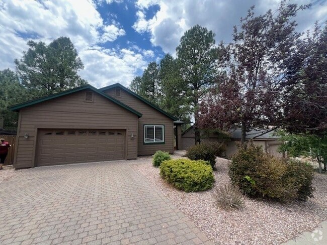 Building Photo - AVAILABLE SOON! 3-Bed Ponderosa Trails Gem Rental
