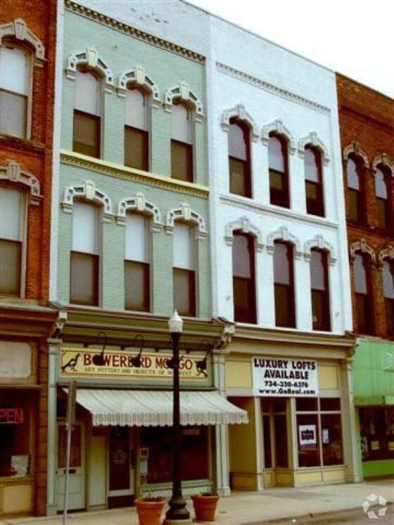 Building Photo - 206 W Michigan Ave Unit 2H Rental