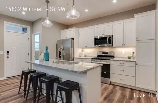 Photo - 14832 Willemite St NW