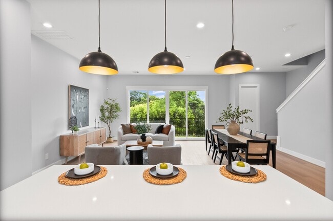 Building Photo - 3603 Mt Pleasant St