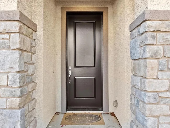 Building Photo - 663 Addison Ln