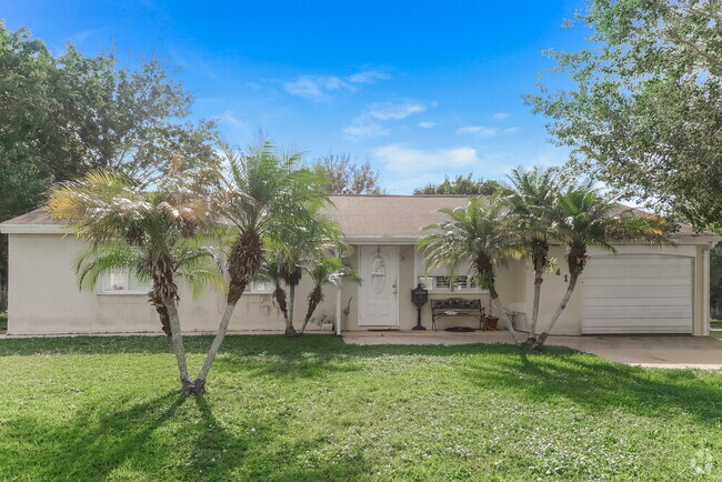 Building Photo - 1941 SE Oxmoor Terrace Rental