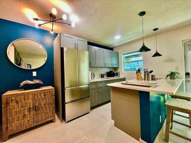 Photo - 820 NE 14th Ave Unit ID1369646P