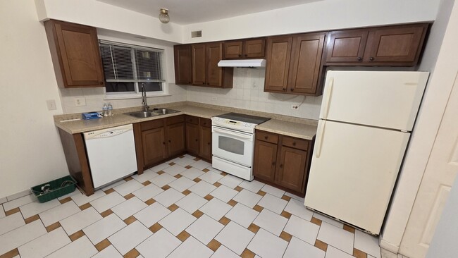 Photo - 9368 Bay Colony Dr Unit 2S