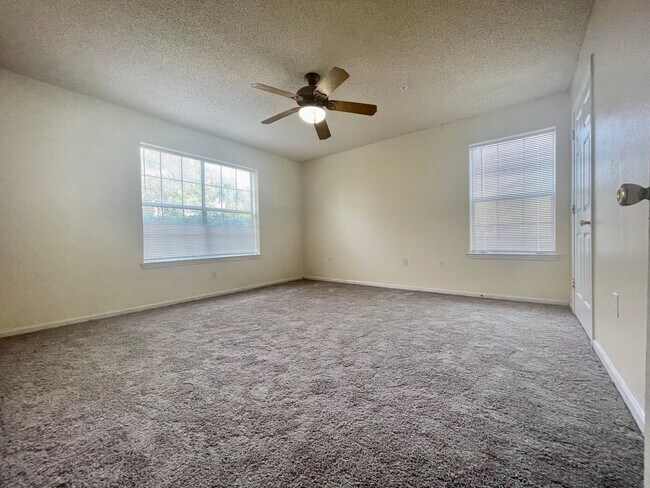 Photo - 2B/2B Unfurnished Condo near Beach in the Heart of Destin!