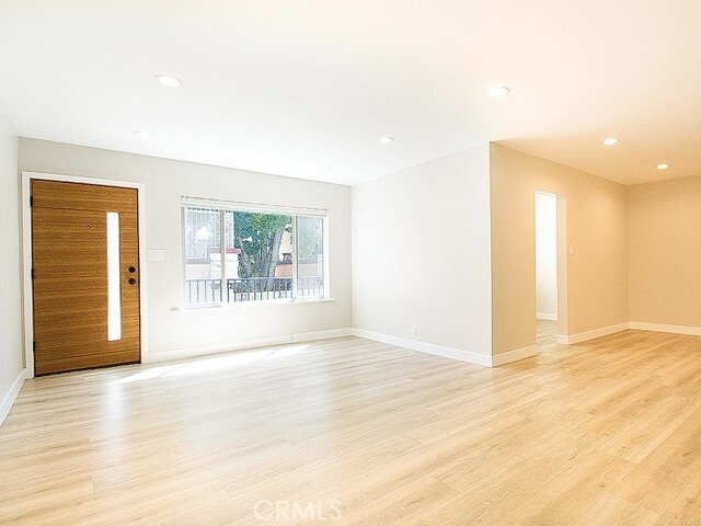 Photo - 2027 Vista Del Mar Ave Unidad 2