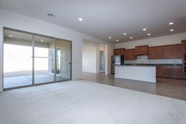 Photo - 3 bed 2 bath in Pronghorn Ranch
