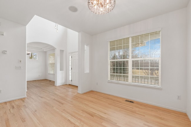 Photo - 5309 Cinquefoil Ln