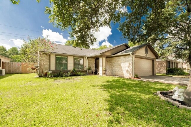 Photo - 8003 Goldengrove Dr Casa