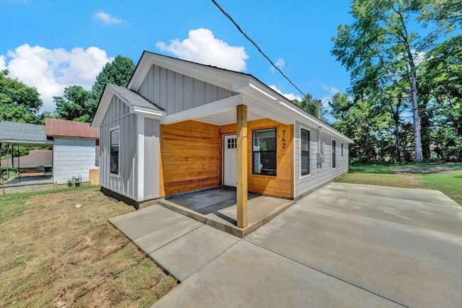Photo - New Rental Opportunity in Memphis!