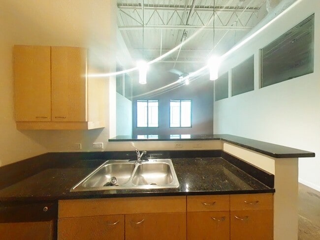Photo - 1101 W Marshall St Unit Apt 126