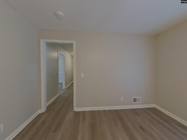 Photo - 3959 Notre Dame Pass