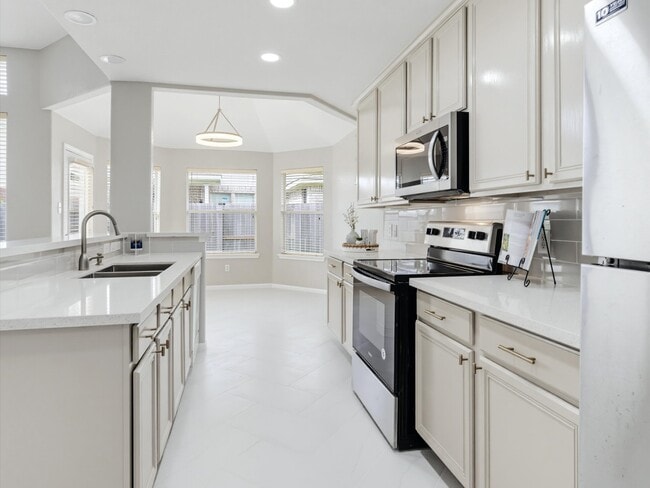 Photo - 4619 Schiller Park Ln