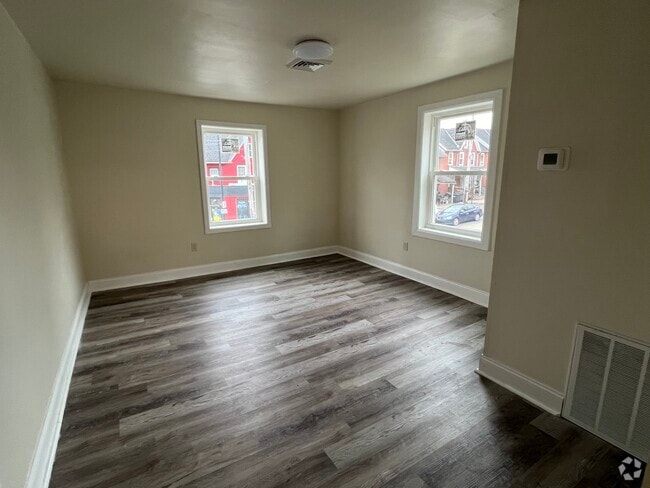 Building Photo - 319 W Lincoln Hwy Unit 3 Rental