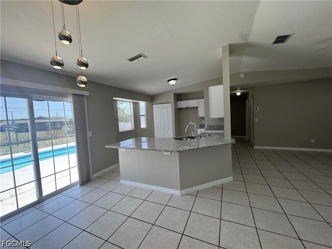 Photo - 1700 NE 12th St