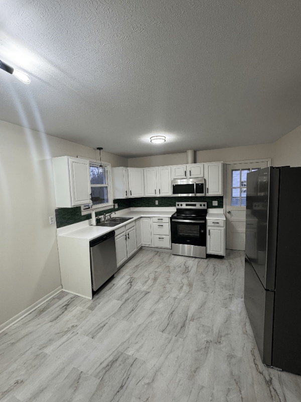 Photo - 101 Circle Dr