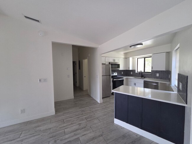 Photo - 1746 Foxhall Cir